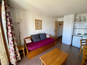Les Angles: T2 4 pers, Vue Lac & Montagnes - FR-1-758-39 Les Angles